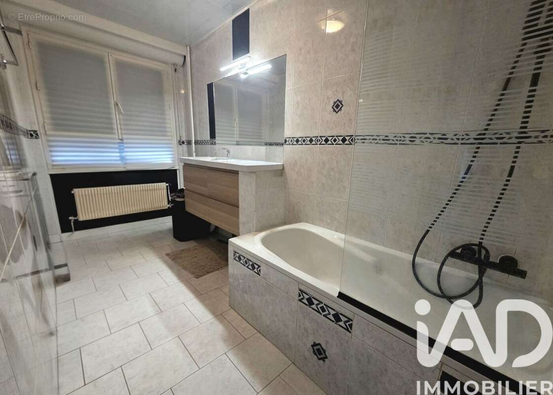 Photo 8 - Appartement à SURVILLIERS