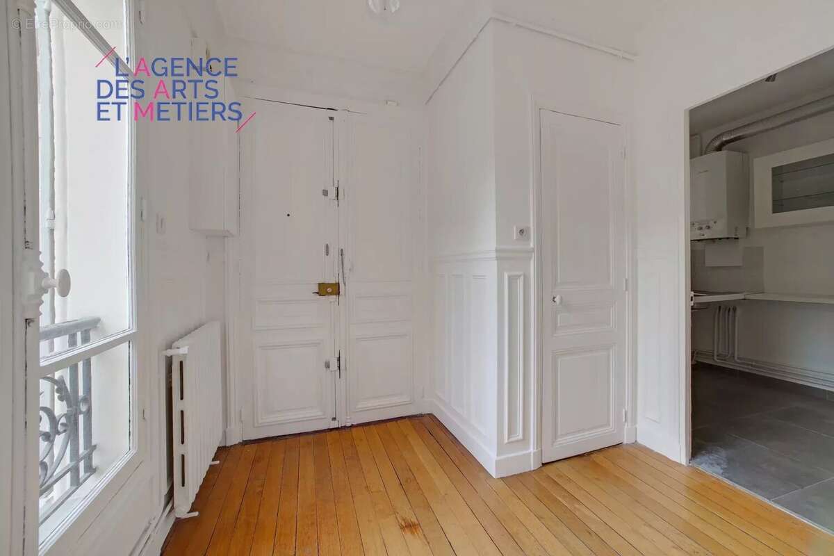 Appartement à PARIS-3E