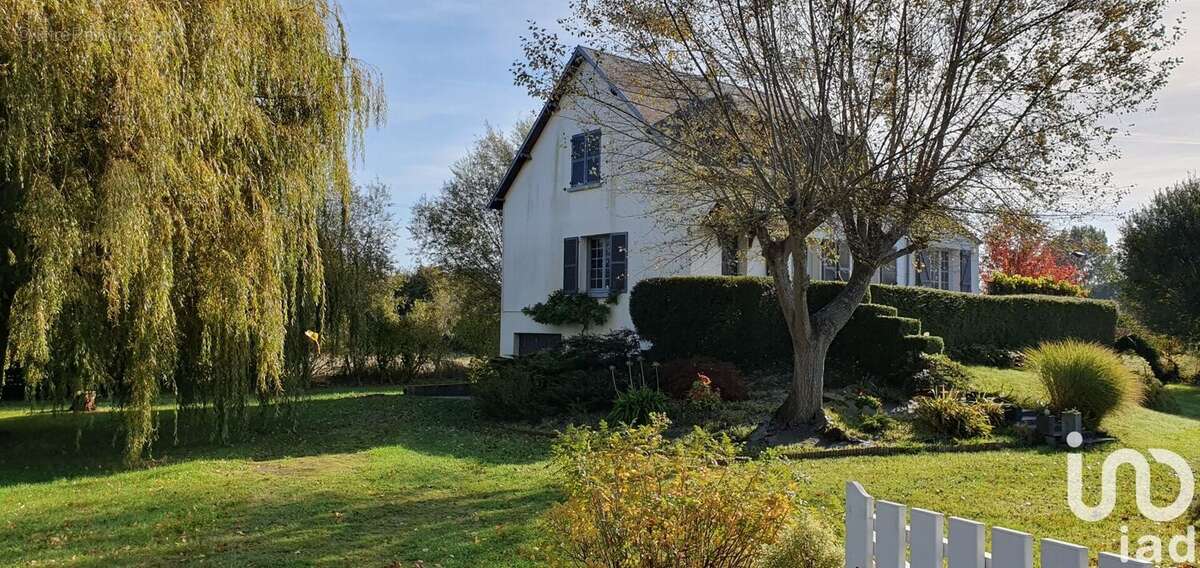 Photo 2 - Maison à GENETS