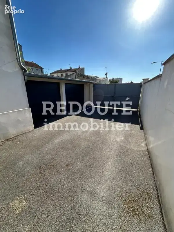 Local de stockage A Vendre env 150m2 REIMS - photo 2