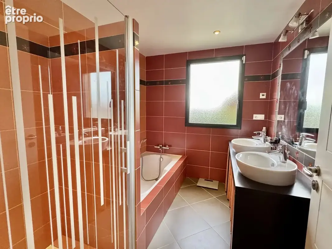 Maison d'architecte - 129 m2 - 6 pièces - photo 12