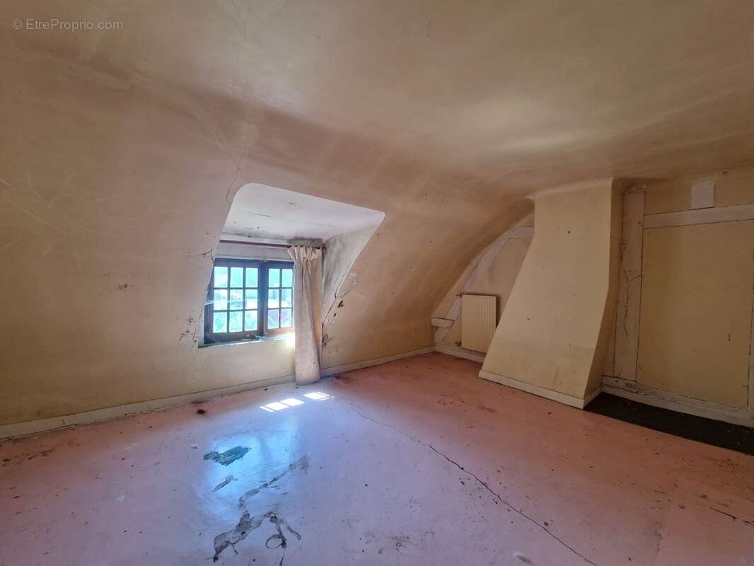 Maison à LA MADELEINE-DE-NONANCOURT