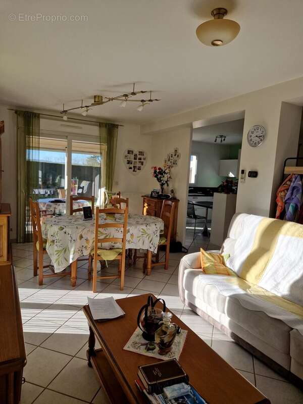 Maison à PONT-DE-VAUX