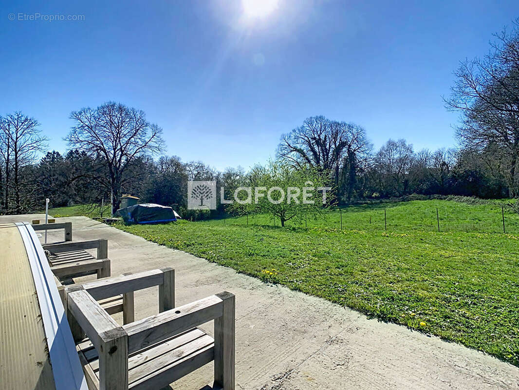 Maison à SAINT-PRIEST-TAURION