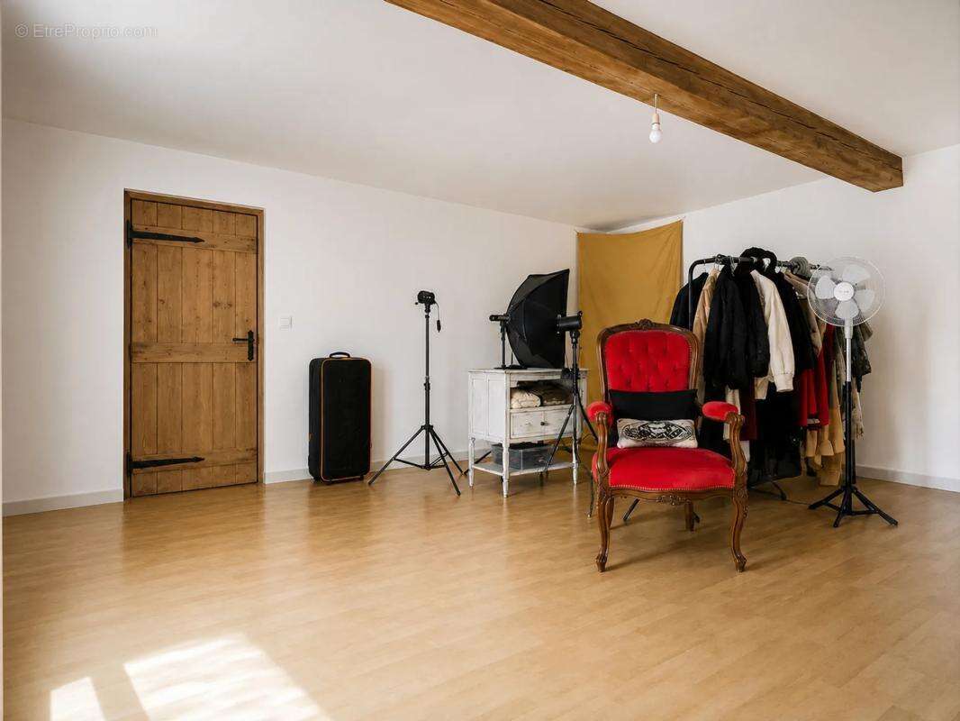 Maison de 5 pièces de 143 m² à La Caillère-Saint-Hilaire - photo 7