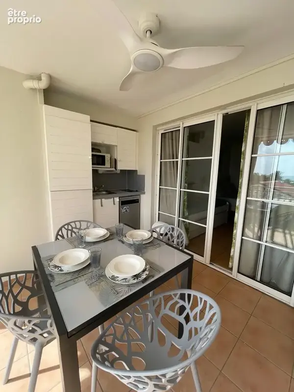En exclusivite - sainte-anne – studio première ligne – vue mer & piscine - photo 9