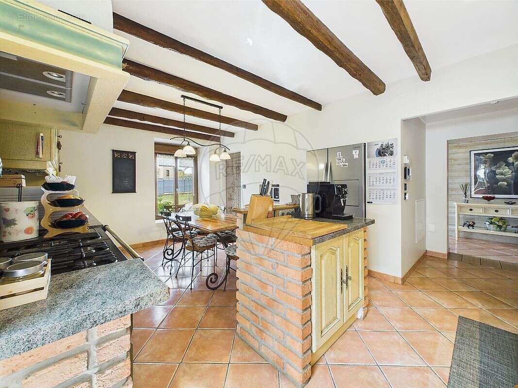 Maison à MAIRY-MAINVILLE