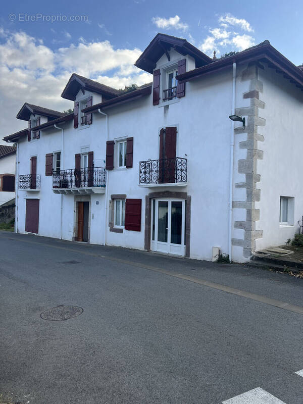 Photo 1 - Appartement à SAINT-ETIENNE-DE-BAIGORRY