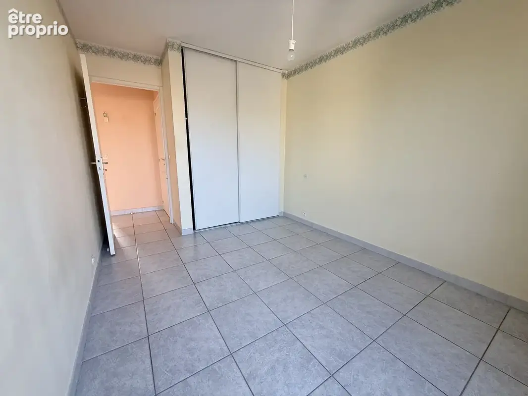 Maison 5 pièces 101 m² à vendre à La Londe-Les-Maures (83250) - photo 12