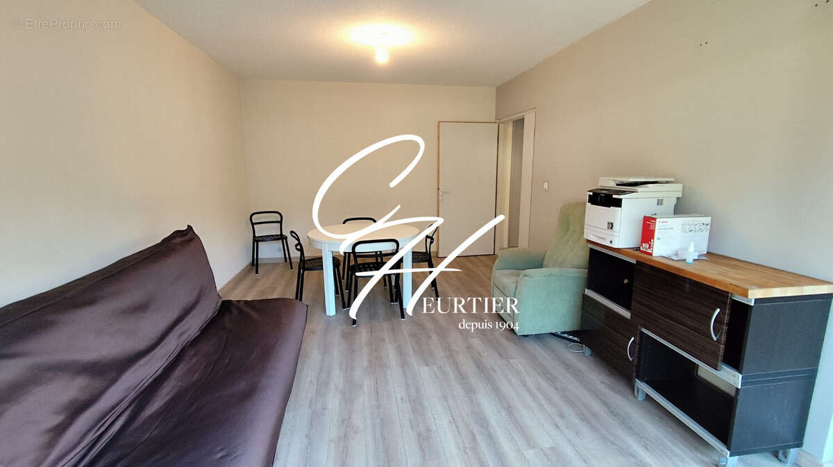 Commerce 55 m² à Meylan  - photo 2