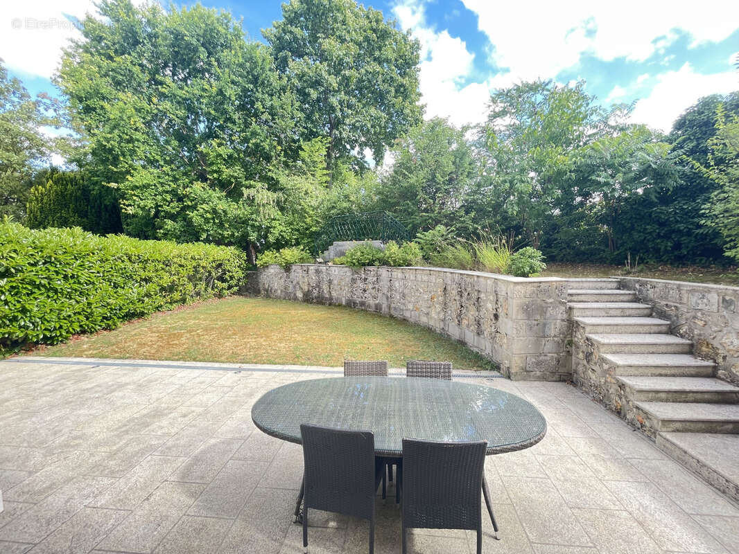 Pontoise proche gare bel  appartement duplex 5 pieces 142 m2 avec jardin terrasse parking - photo 3