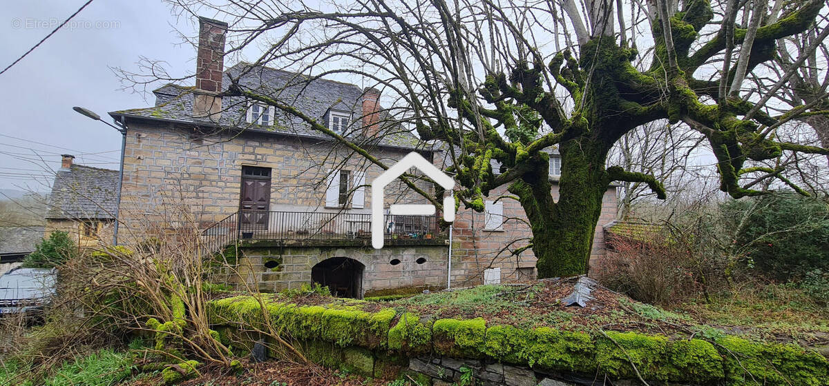 Maison à SAINT-AULAIRE