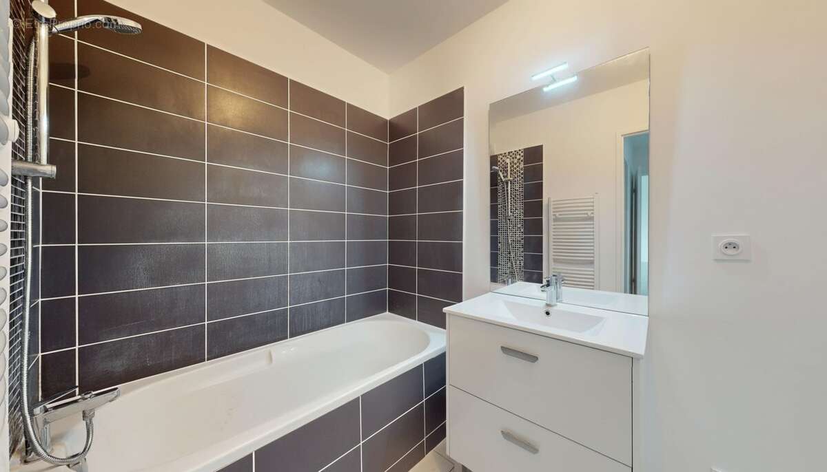 Appartement à SAINT-MEDARD-EN-JALLES