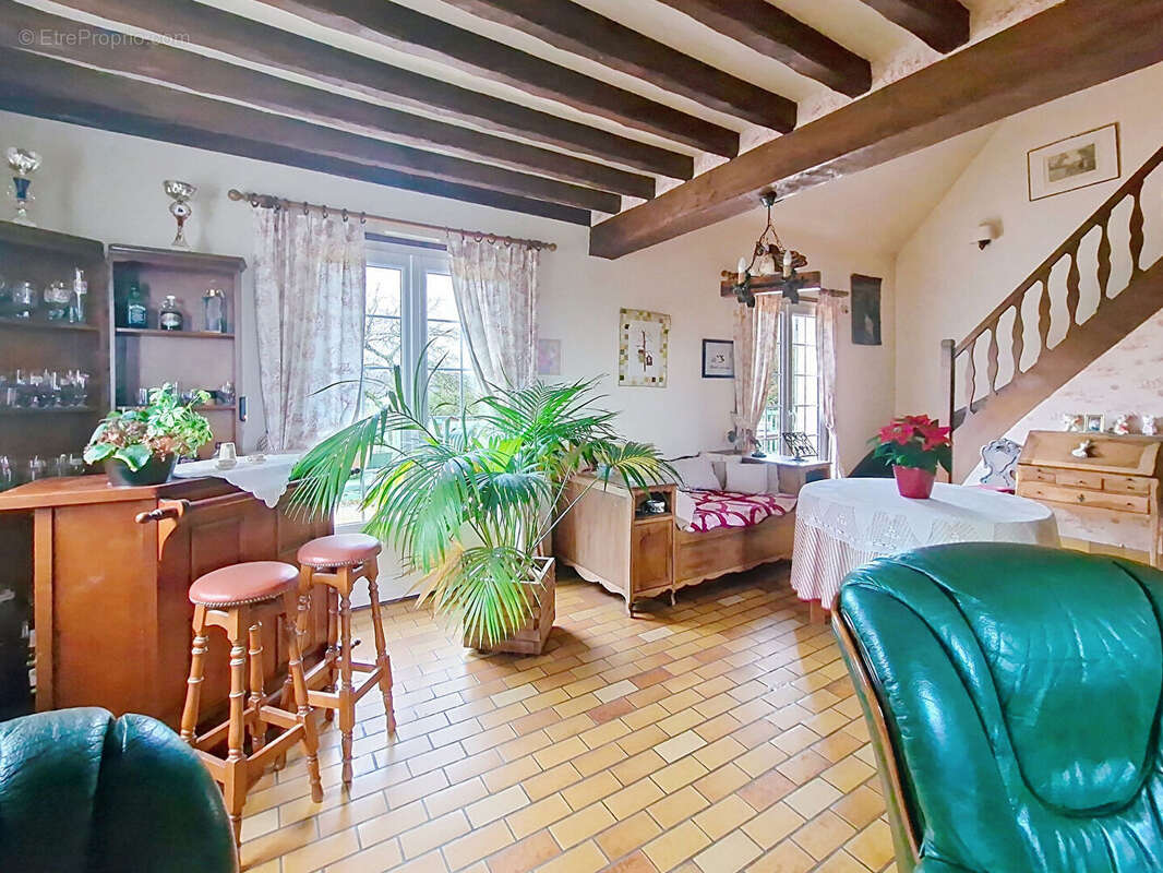 Maison à LES VENTES