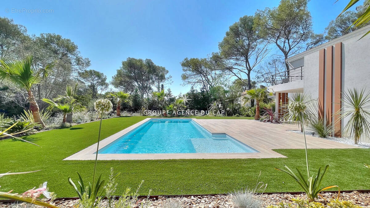 Maison à SAINT-RAPHAEL