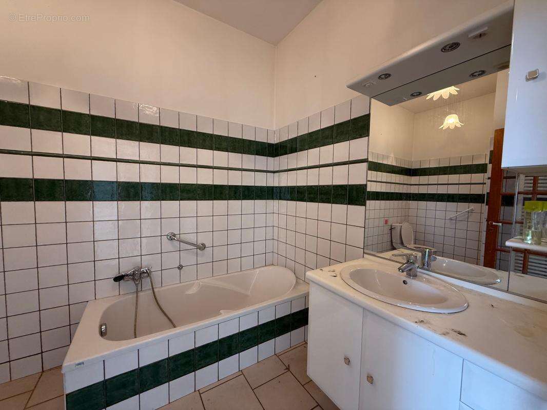 Maison à VALLON-PONT-D&#039;ARC