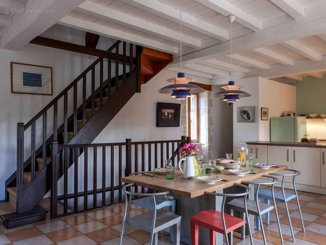 Maison à MAUROUX