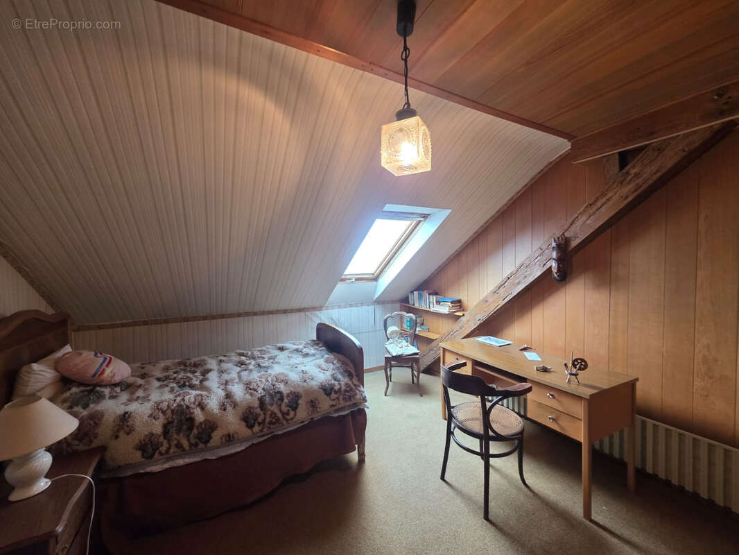 Maison à MONTREUX-VIEUX