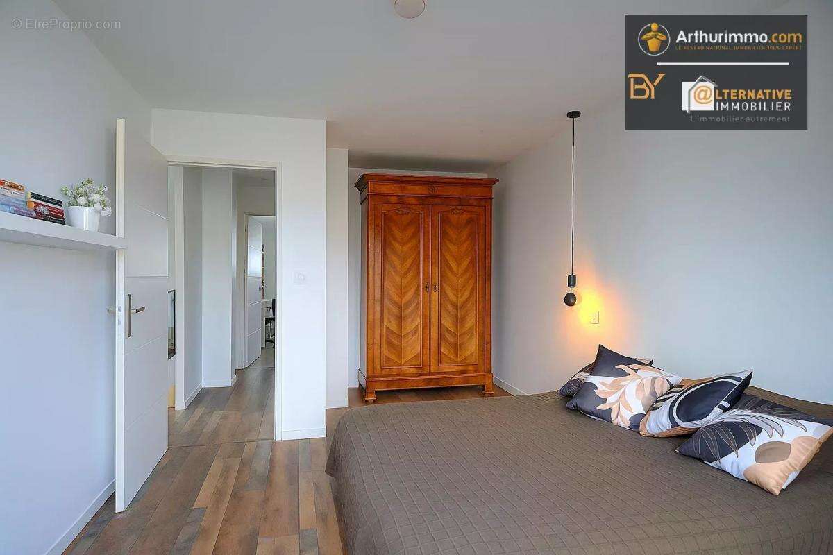 Maison à SAINT-ERBLON