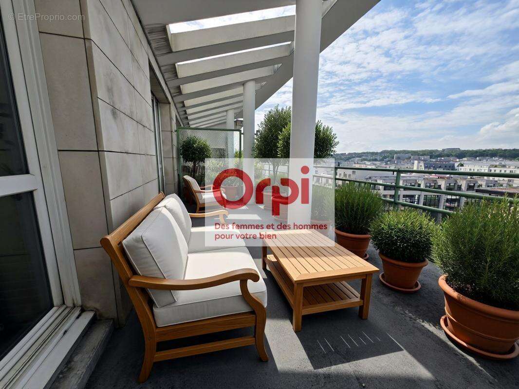 Appartement à ISSY-LES-MOULINEAUX