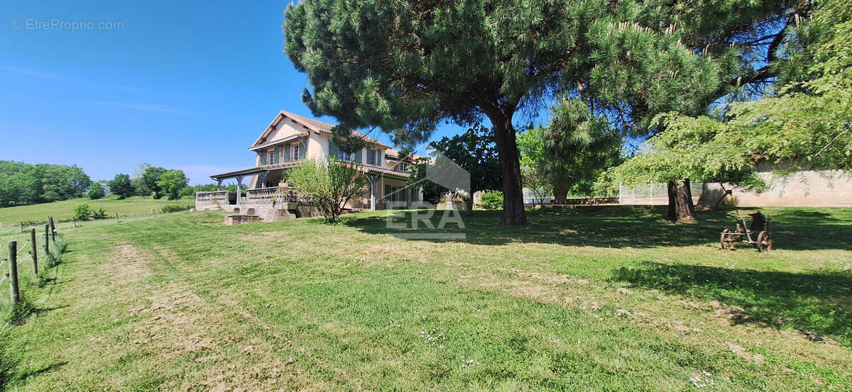 Maison à VILLEMUR-SUR-TARN