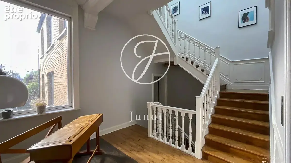 Marcq-en-Barœul – SAINT-MAUR – Maison de Maître – 12 pièces - 369,96m² – 9 chambres – Jardin  – Garage - Cave - photo 13