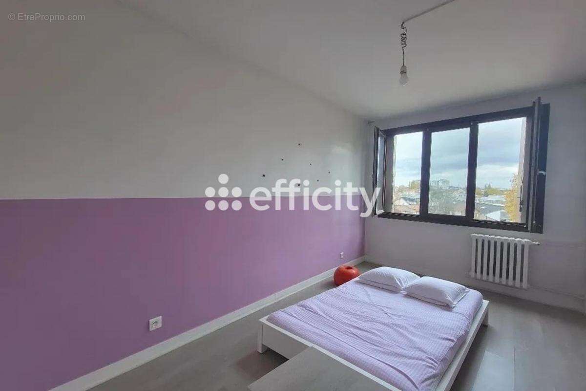 Appartement à EPINAY-SUR-SEINE