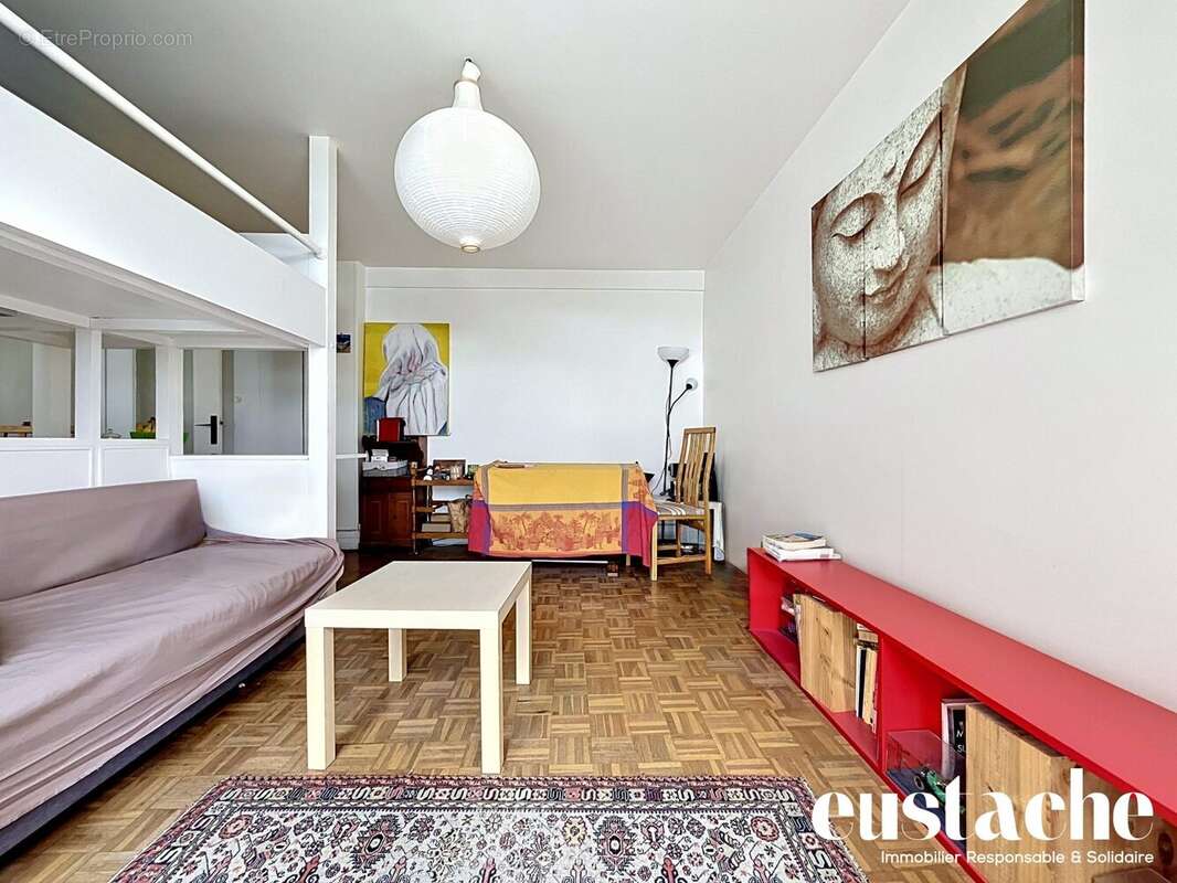 Appartement à PARIS-19E