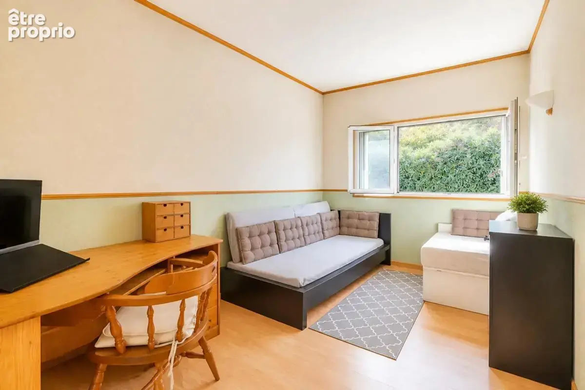 Maison de 5 pièces de 94 m² à Thiais - photo 9