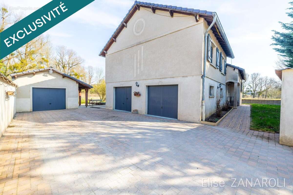 Maison 137 m² à Roussy-Le-Village  - photo 3