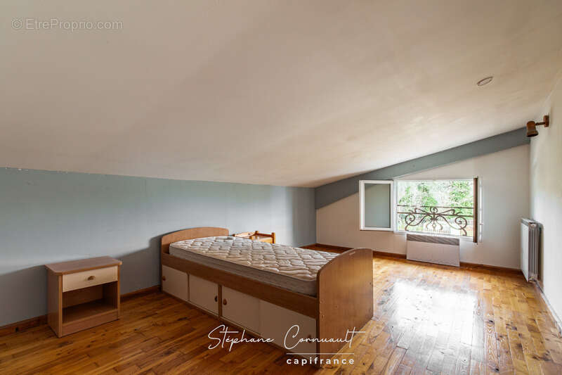 Maison à SAINT-FRONT-DE-PRADOUX