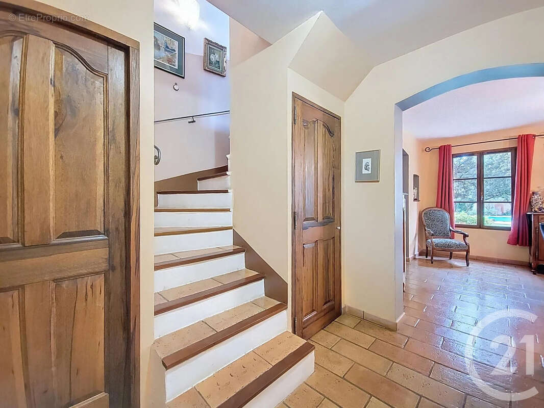 Maison à SORGUES