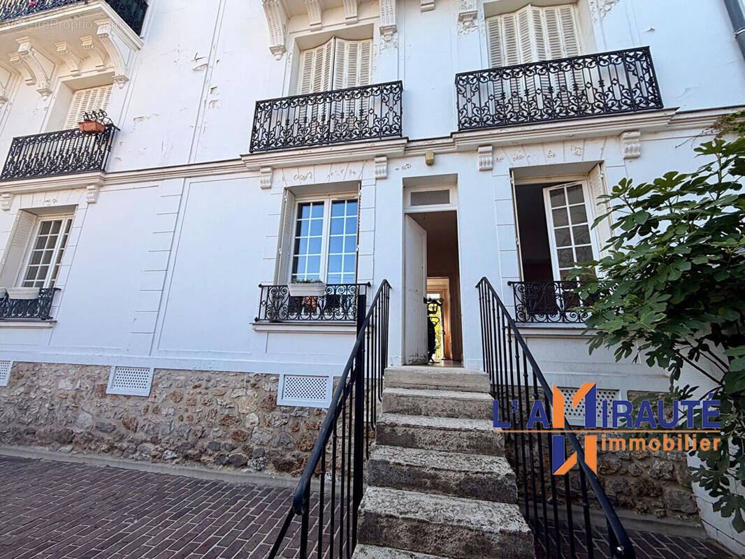 Appartement à MAISONS-LAFFITTE