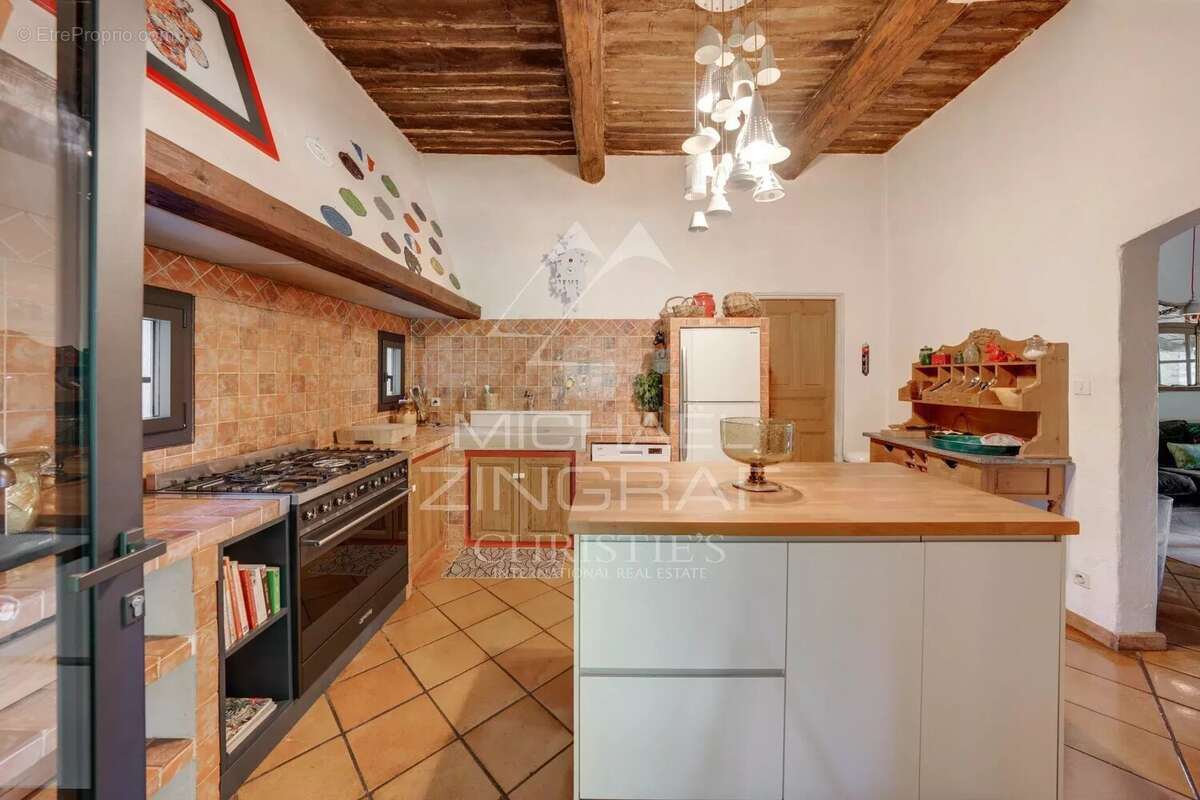 Maison à TOURVES
