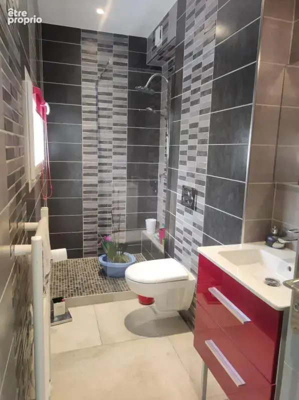Draguignan,  villa récente RT12  avec un  bel appartement  type 3 +studio - photo 16