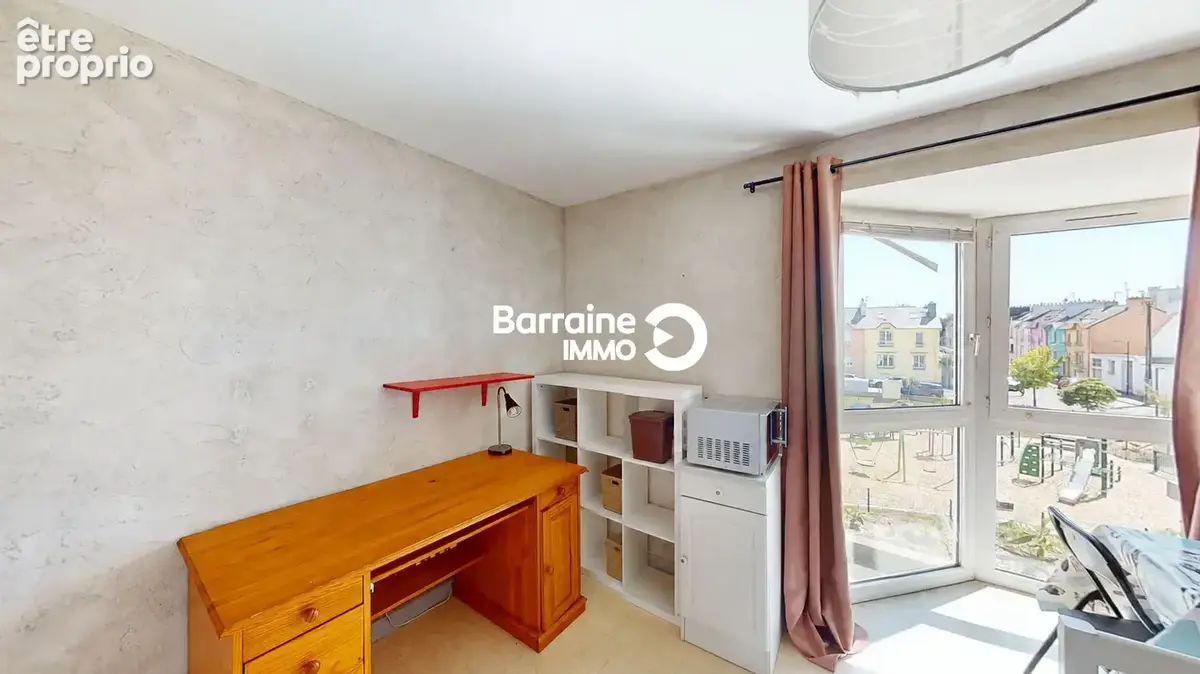 A vendre brest facs de medecine centre ville appartement t1 studio dernier etage vue degagee - photo 4