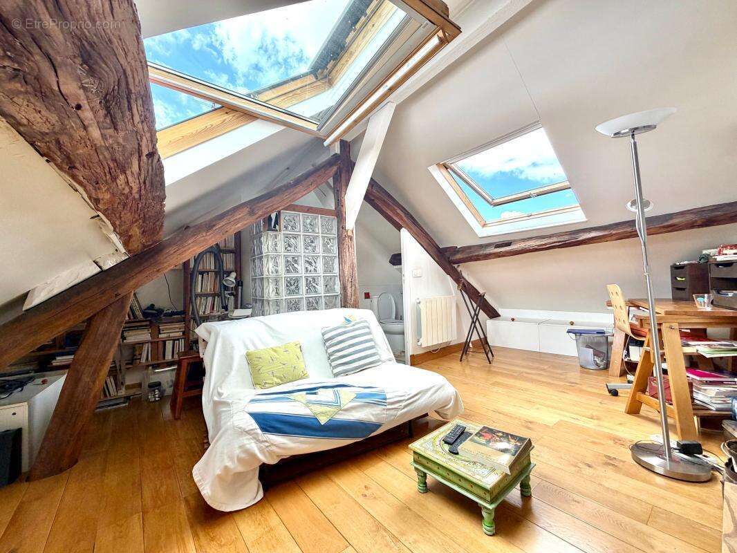Appartement à PARIS-19E