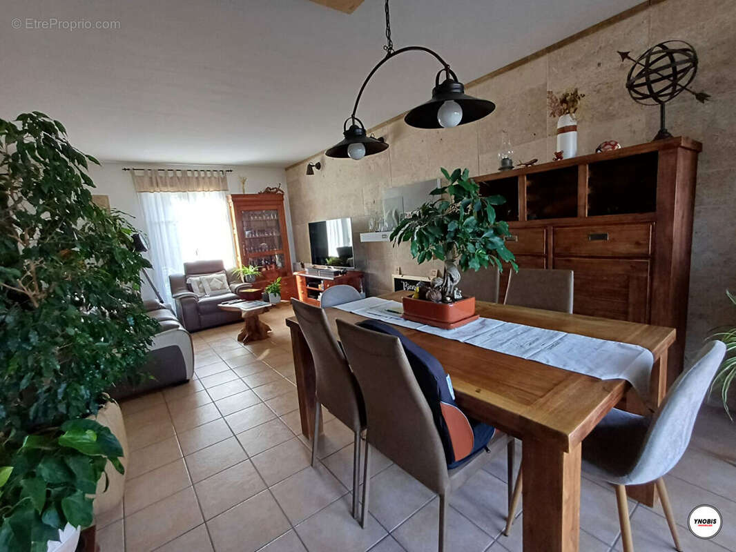 Maison à ECQUEVILLY