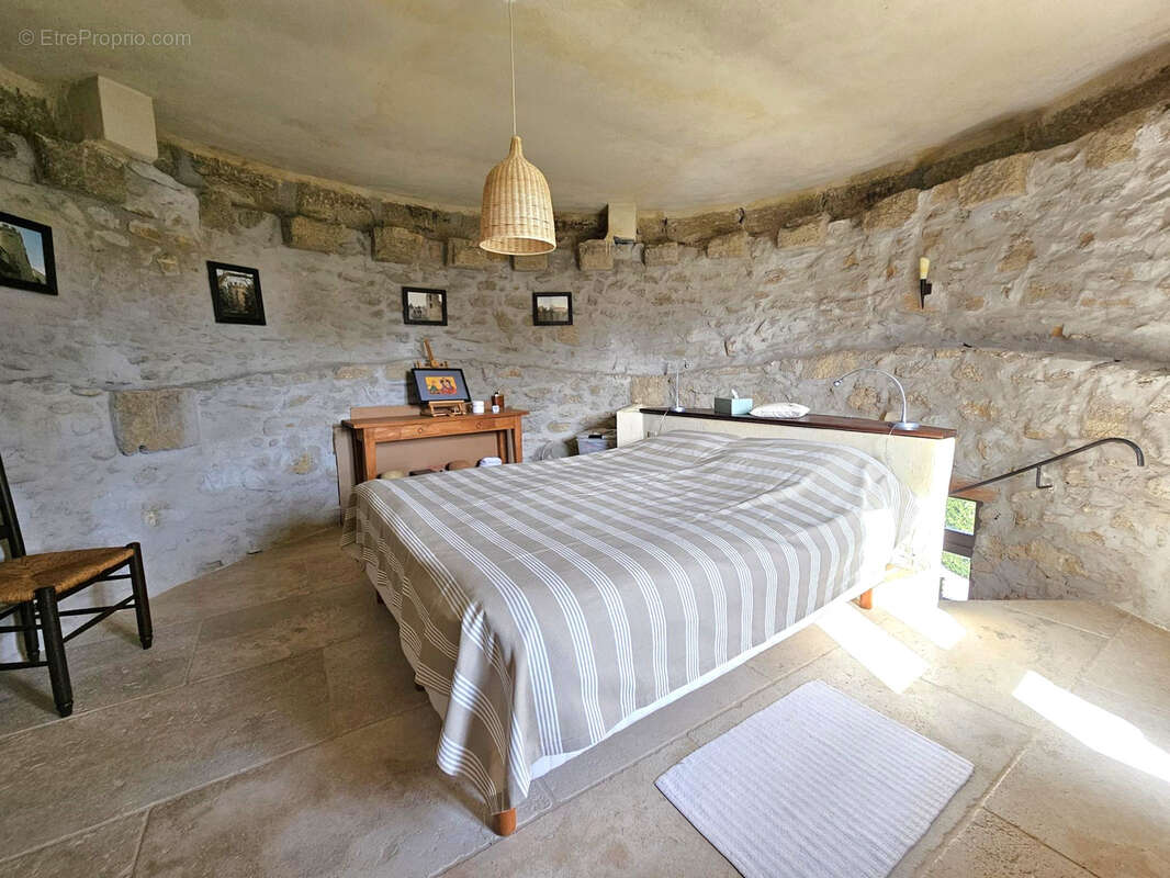 Maison à COURTHEZON