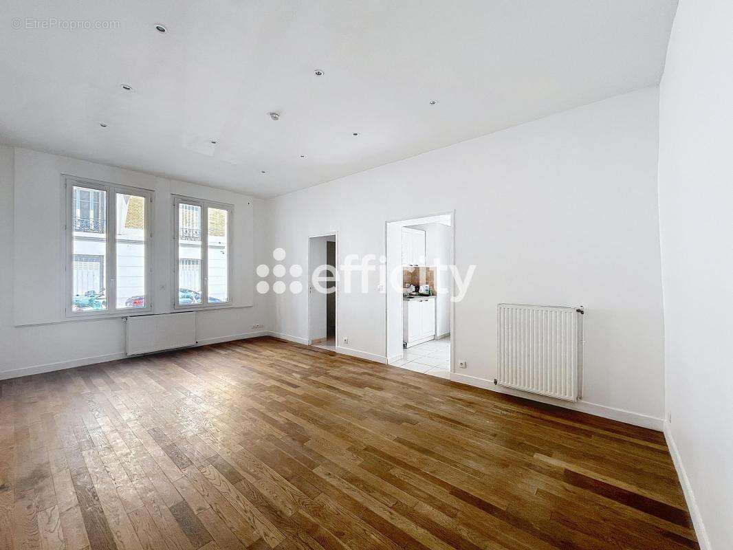 Appartement à ASNIERES-SUR-SEINE