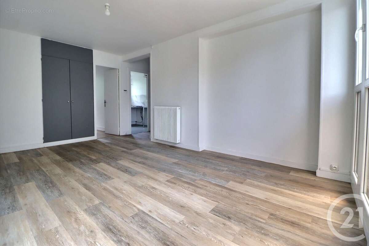 Appartement à LE BOURGET