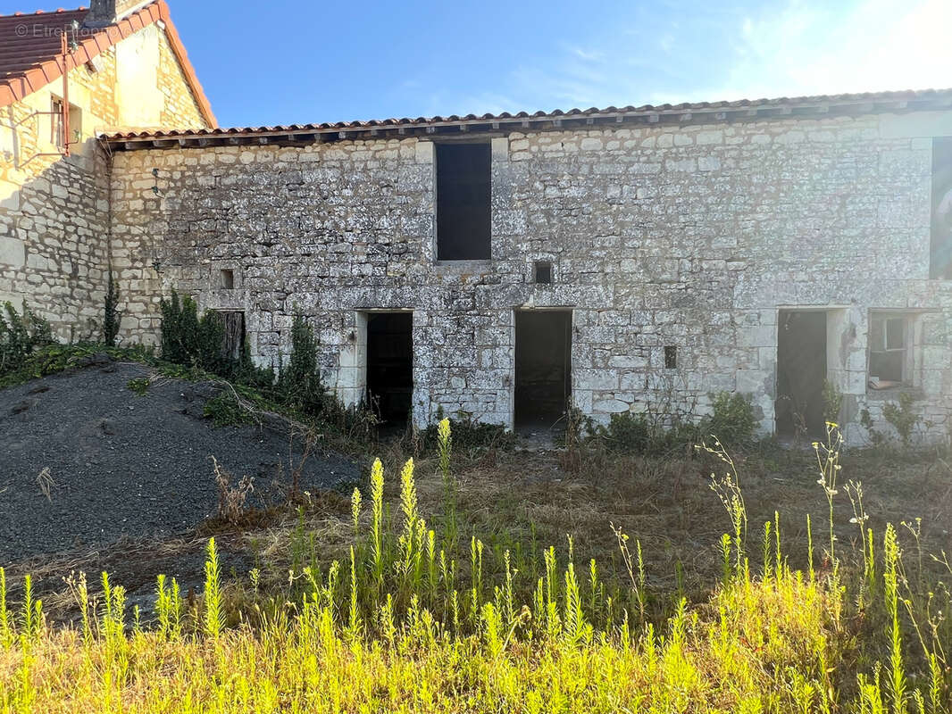 Maison à ANTRAN