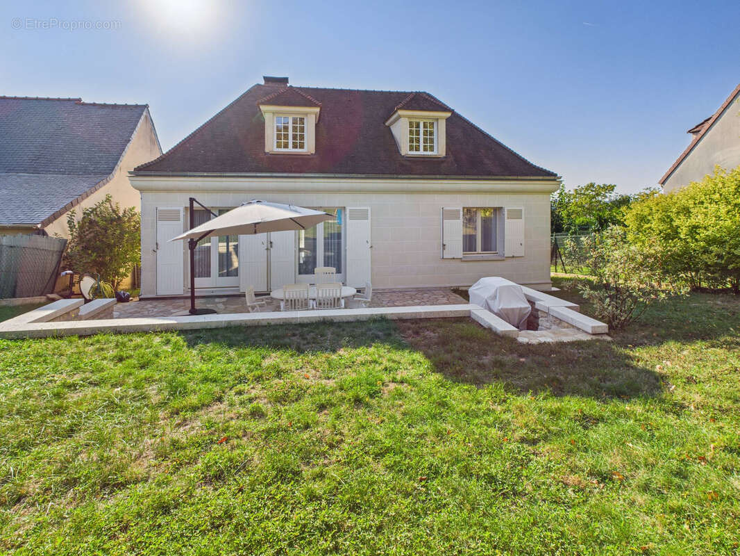 Maison à SAINT-PIERRE-DU-PERRAY