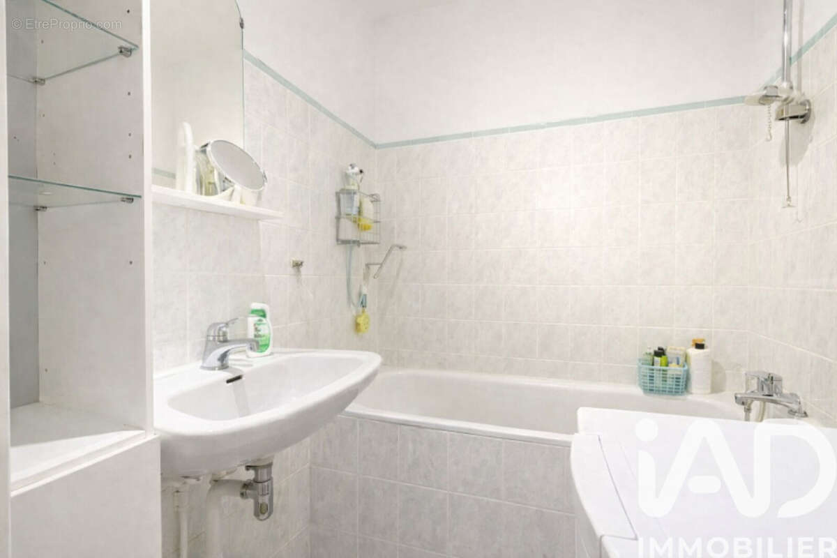 Photo 5 - Appartement à BOURG-LA-REINE