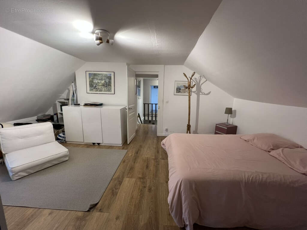 Maison à COSNE-COURS-SUR-LOIRE