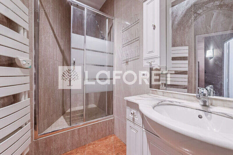Proche Ecole Militaire - Tour Eiffel - Rue Saint Dominique 48m² - photo 14