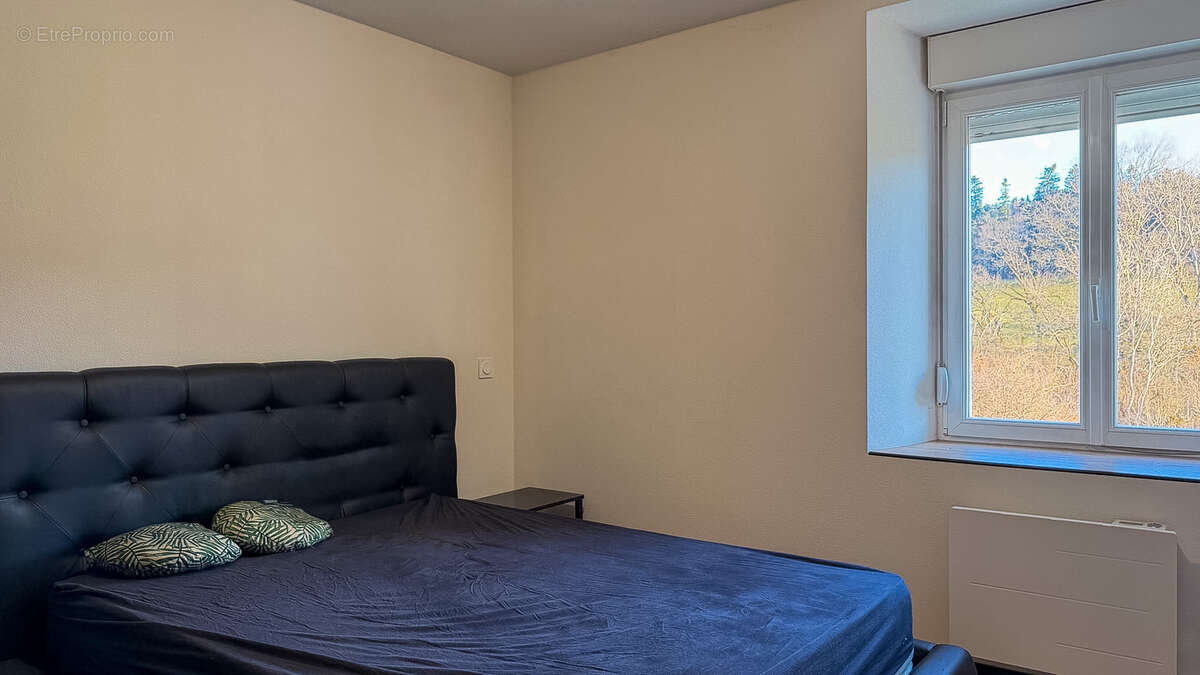 Appartement à ORCHAMPS-VENNES