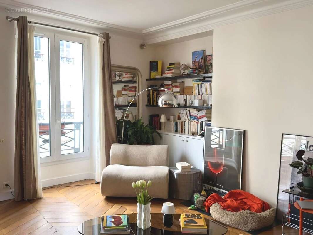 Appartement à PARIS-9E