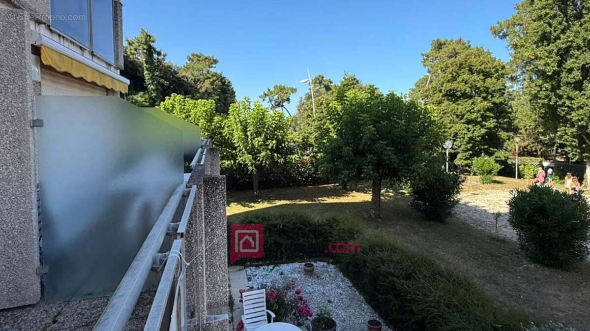 Appartement à VAUX-SUR-MER