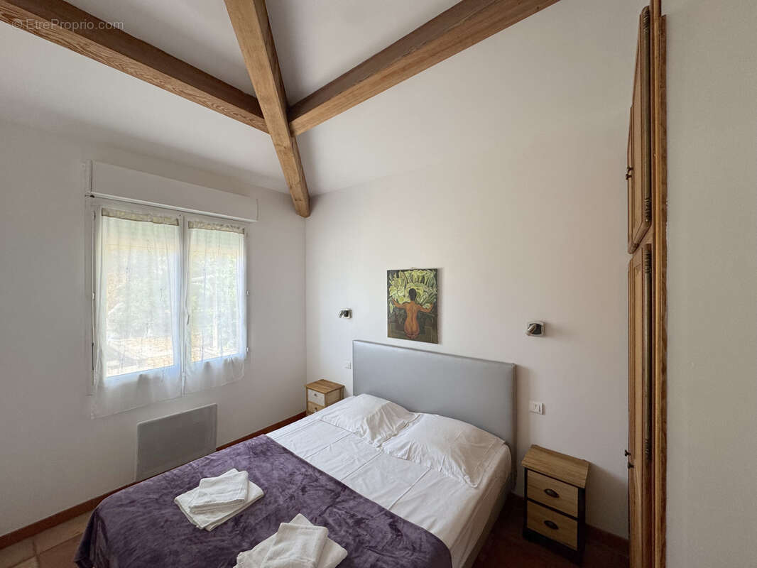 Une villa piscine accès plage à quelques mètres - photo 12